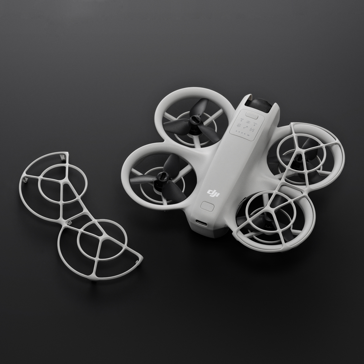 DJI Neo Fly More Combo Quadrokopter | 135g | 4k | inkl. 3x Battery + Charging Hub | inkl. Remote Controller 6941565988294