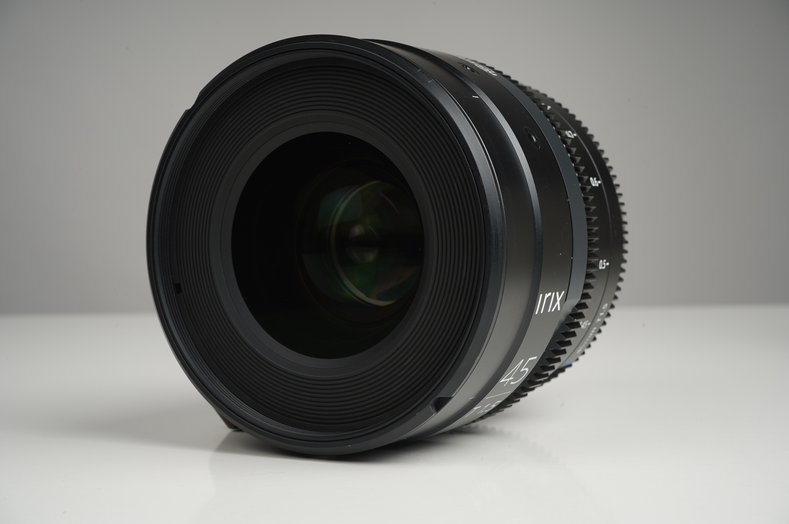 Gebraucht Irix 45mm T1.5 PL-Mount  | für Blackmagic Design Pocket Cinema 6K | Z-Cam 4K 6K | inkl. orig. Gegenlichtblende/Front- und Rückdeckel/Karton