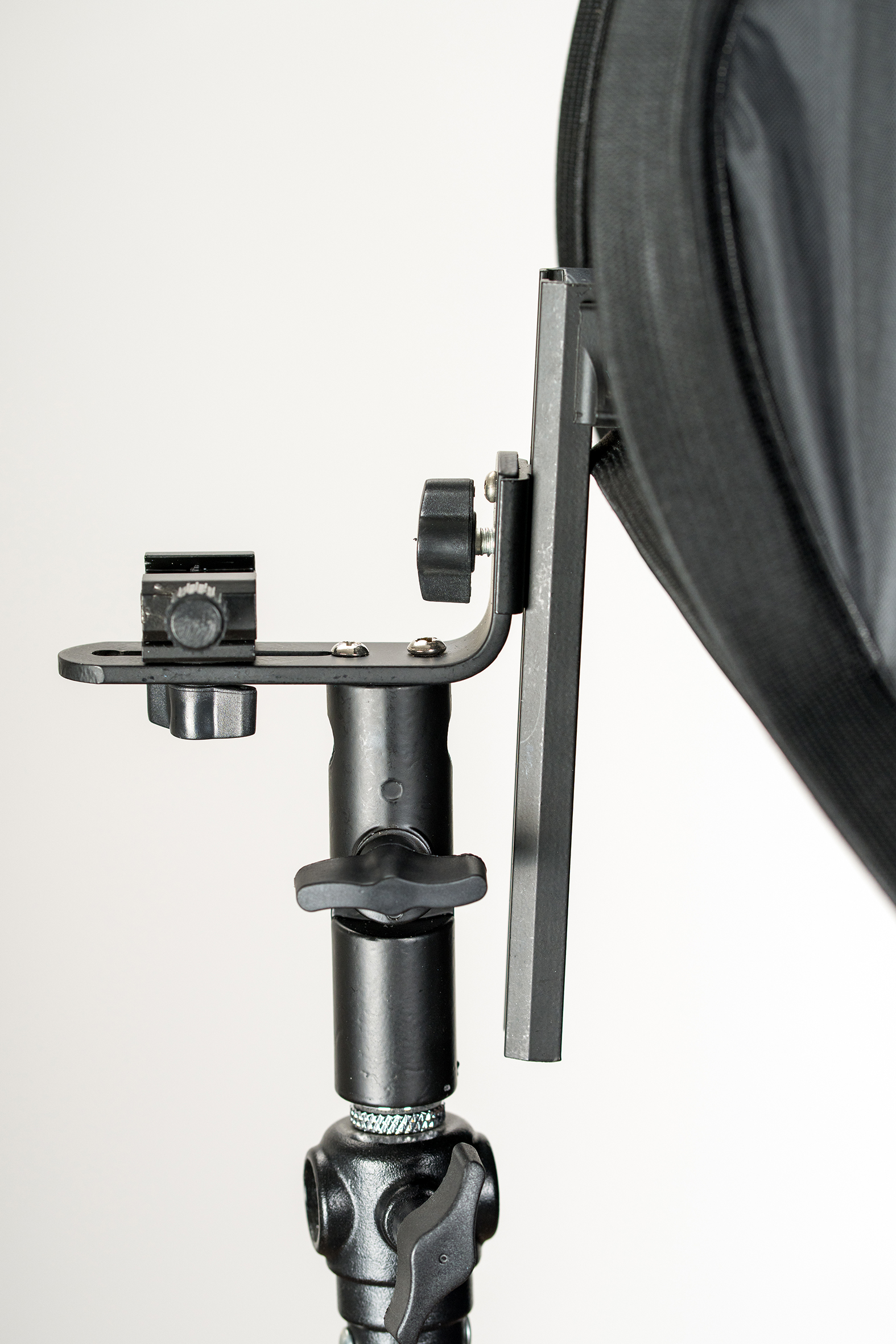 Gebraucht Studio-Zubehör-Set: 2x Lampenstativ, 2x Helios Magic Sofotbox 90x90 mit Hot-Shoe-Mount 0000740005715