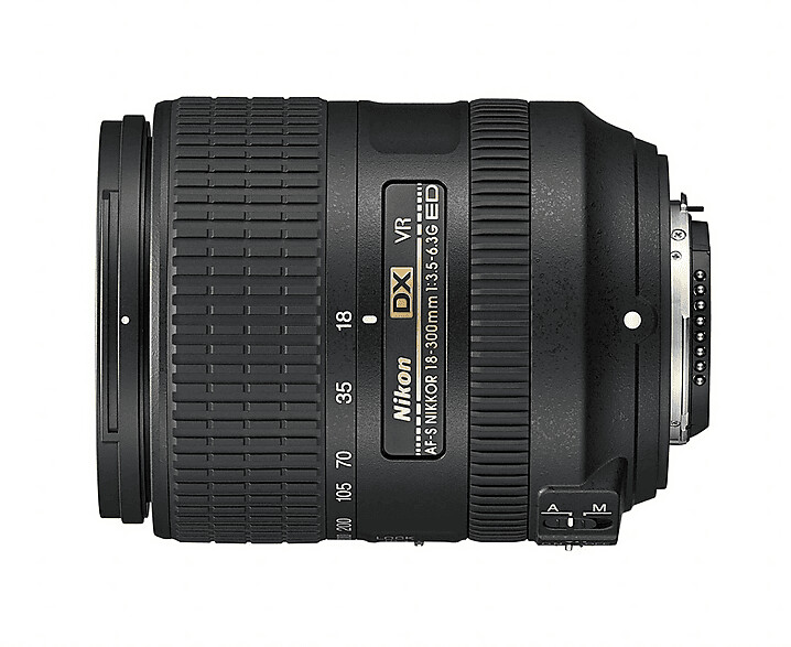 Nikon AF-S DX 18-300mm/3,5-6,3G ED VR | Ø67mm | UVP € 709 |