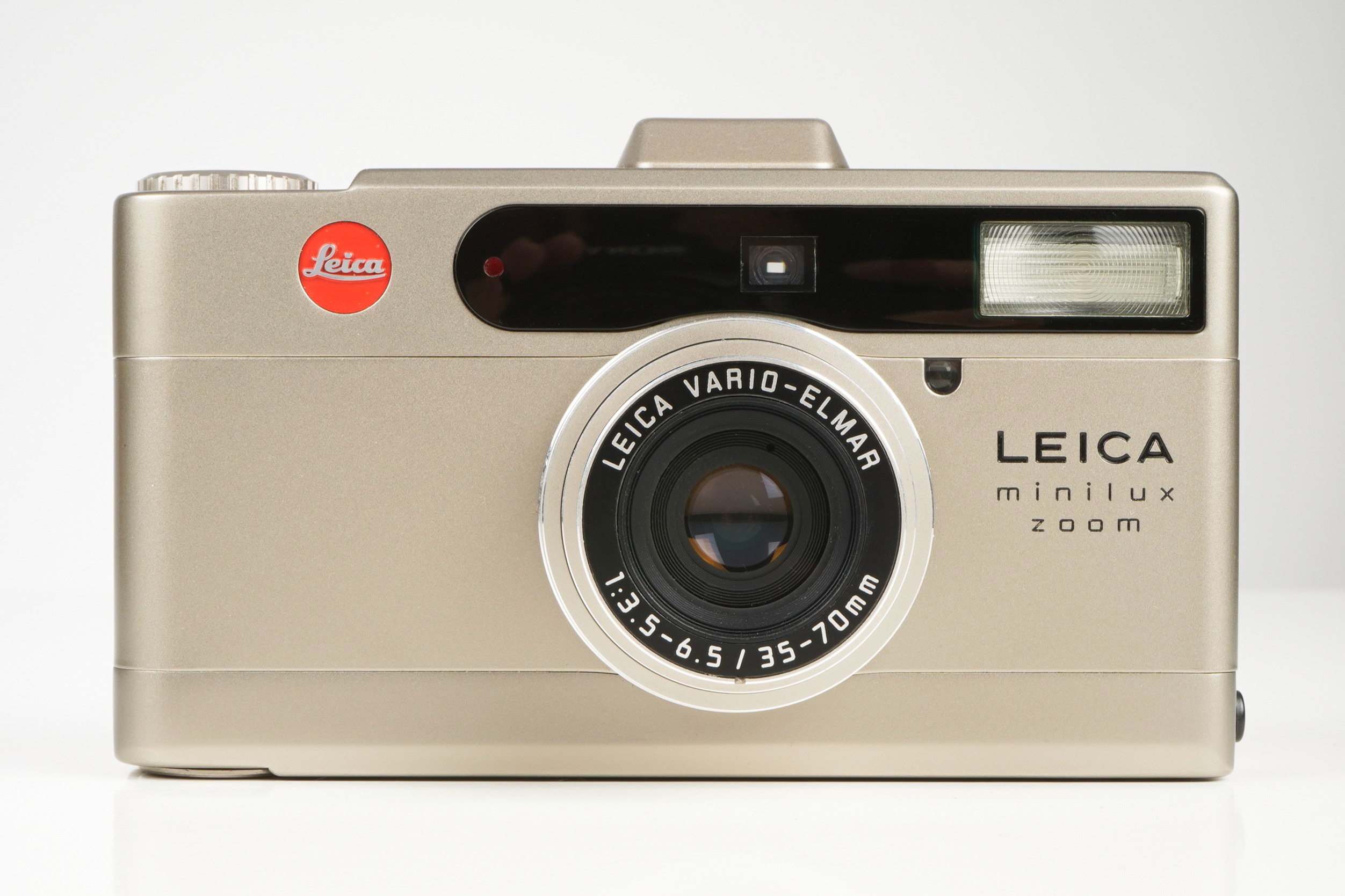 Gebraucht - Leica minilux Zoom  | leichte Gebrauchsspuren - voll funktionsfähig | inkl. Blitz Leica CF/Lederne Tasche/Handschlaufe/Deckel |