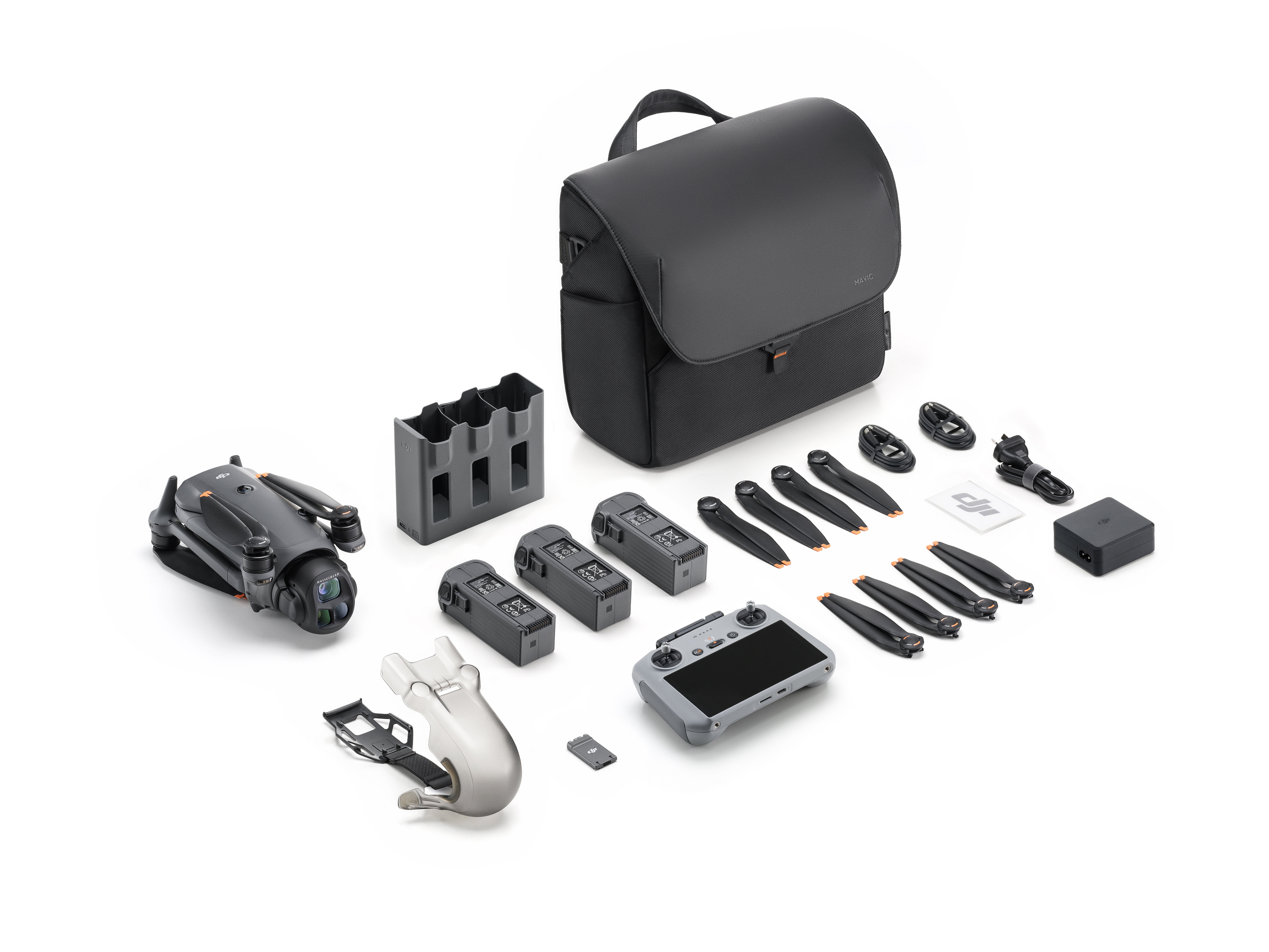 DJI Mavic 4 Pro Fly More Combo (DJI RC 2) | 100 MP 4/3 CMOS Hasselblad | 51 Minuten Flugzeit |10 bit HDR | ca 30km Reichweite 6937224109940