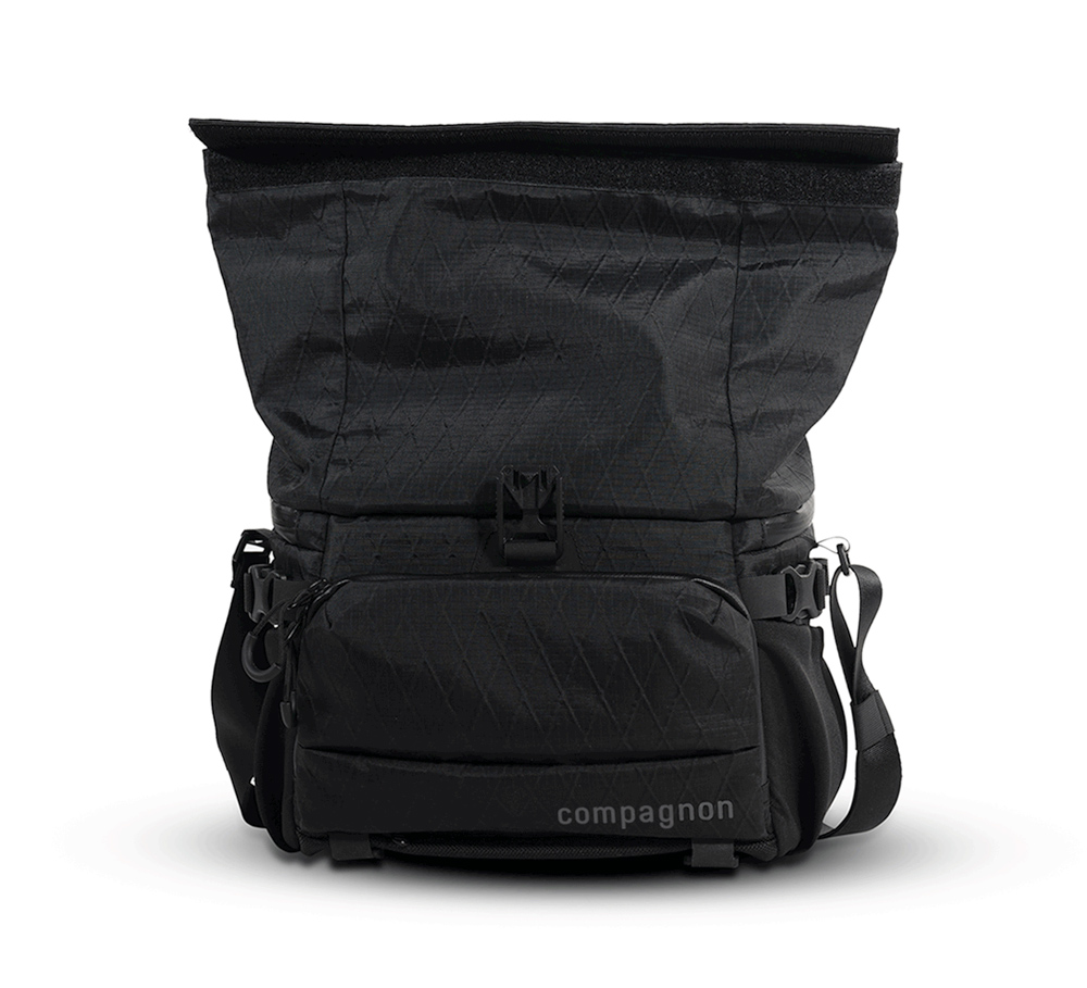 Compagnon Element sling 6L Volcano Black | Kamera-Sling & Schultertasche | 11" Tabletfach | 6L + 5L-Rolltop