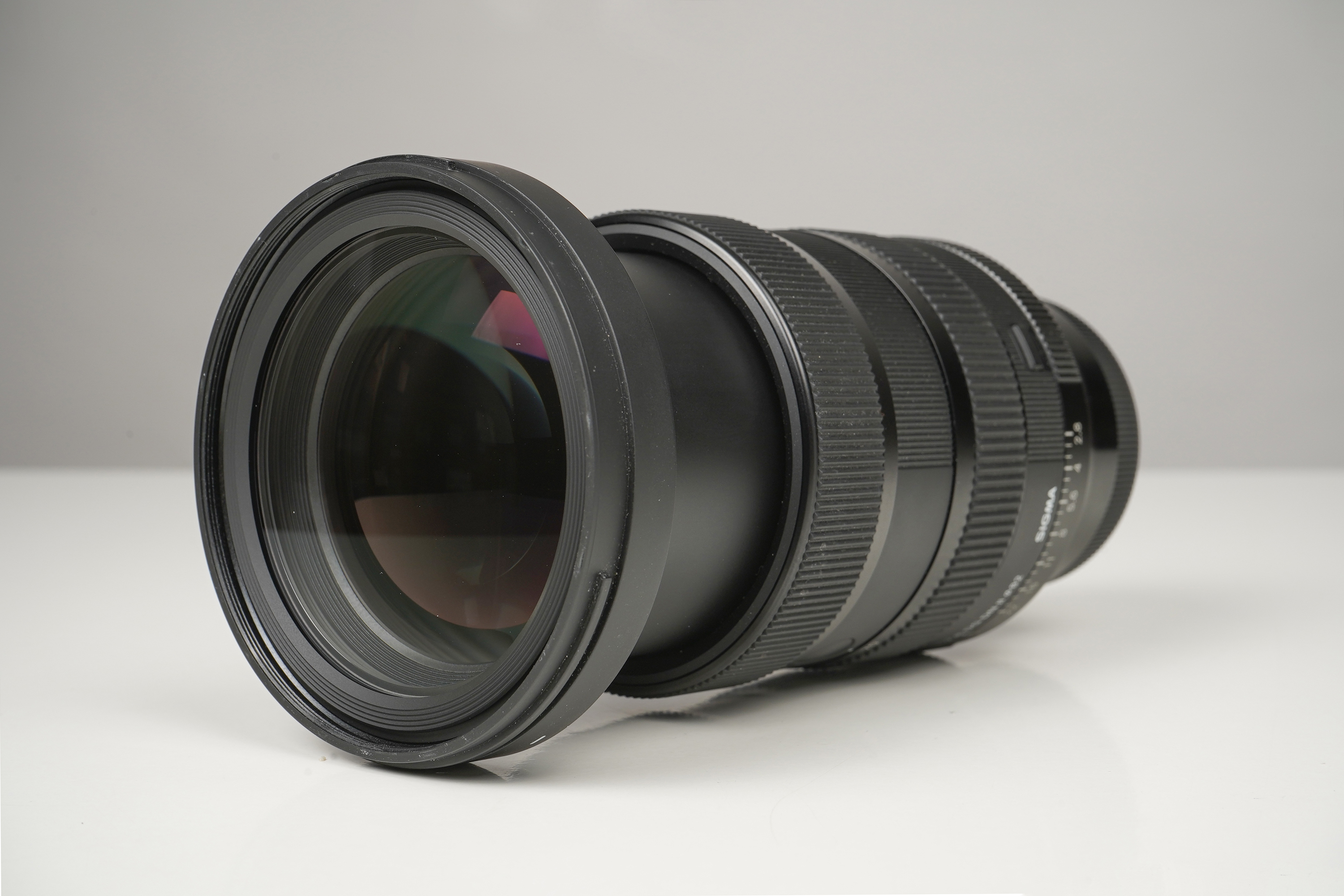 Gebraucht Sigma 24-70mm/2,8 DG DN II ART 024 Sony | Sony-FE FullFrame | Ø82mm | Zustand A/B | mit Blende, Deckel im Karton |