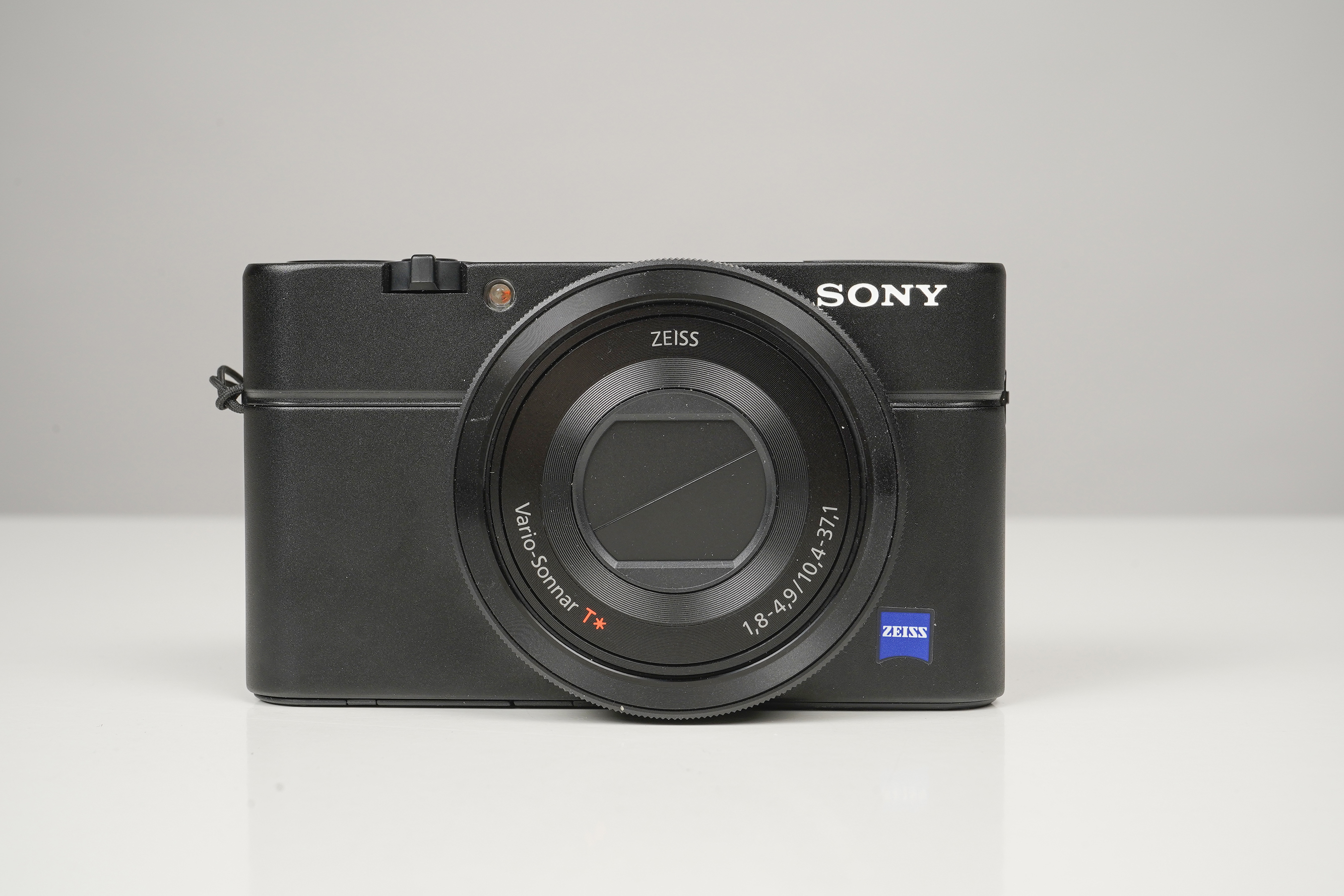 Gebraucht Sony RX-100(I) schwarz | neuwertig | mit Akku, Ladekabel, Tasche |