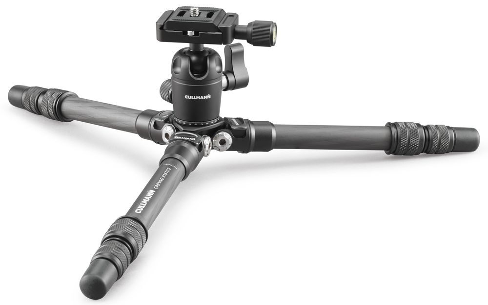 Cullmann CARVAO 816TCS kleines Carbon Stativ 56814 max. 70,5cm | 27cm Packmaß | bis 4 Kg belastbar | 445g