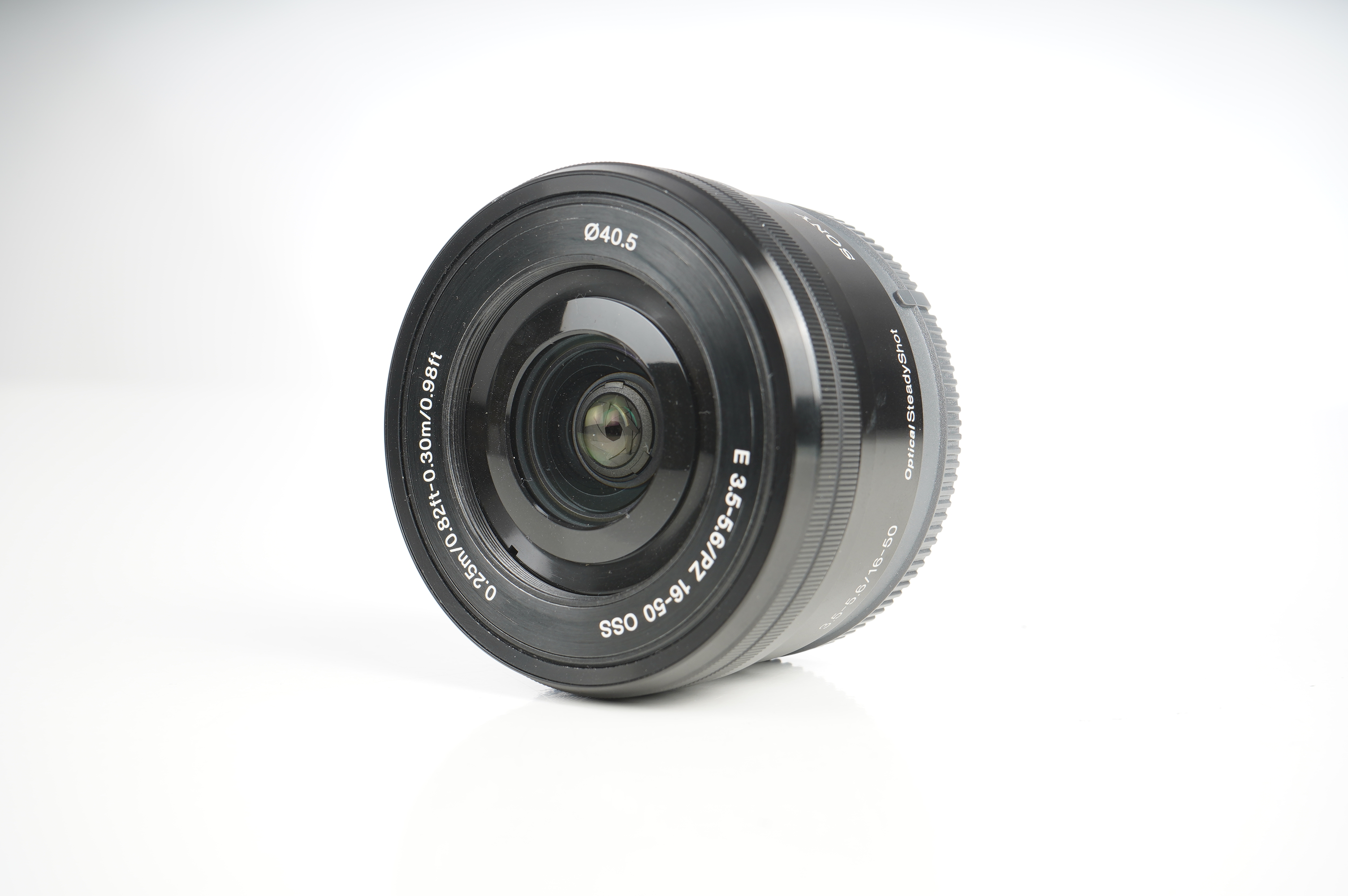 Gebraucht Sony E PZ 16-50mm / 3,5-5  | Gut erhalten - normale Gebrauchsspuren | inkl. Front- und Rückdeckel |