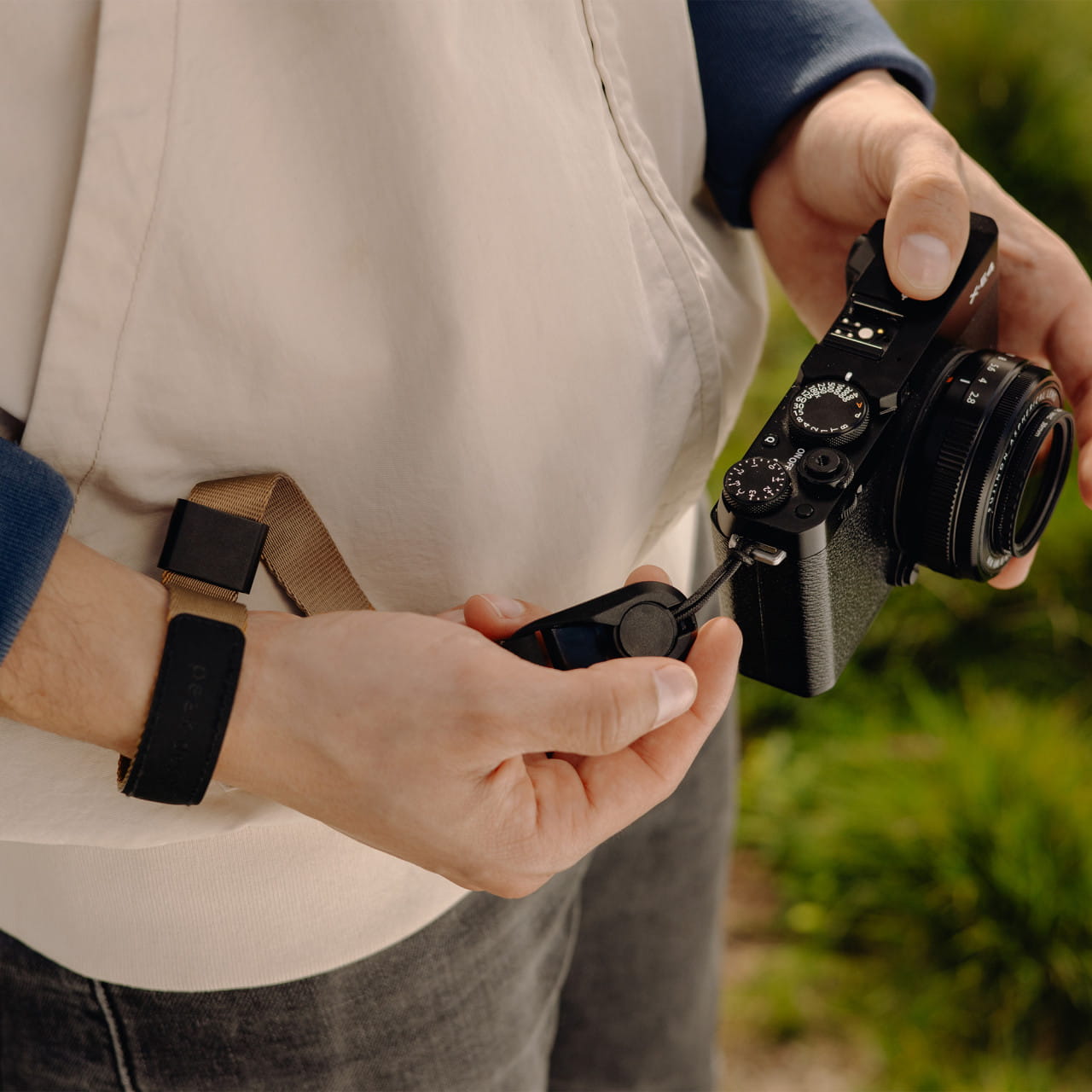 Peak Design Cuff Coyote (Braun/Beige) | populäre Handgelenkschlaufe |