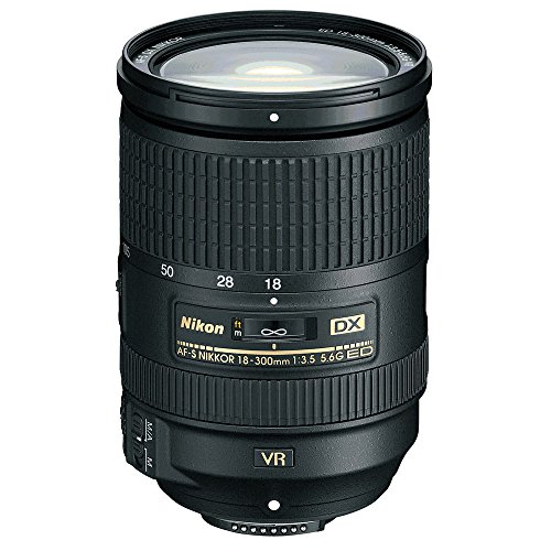Nikon AF-S DX 18-300mm/3,5-6,3G ED VR | Ø67mm | UVP € 709 |