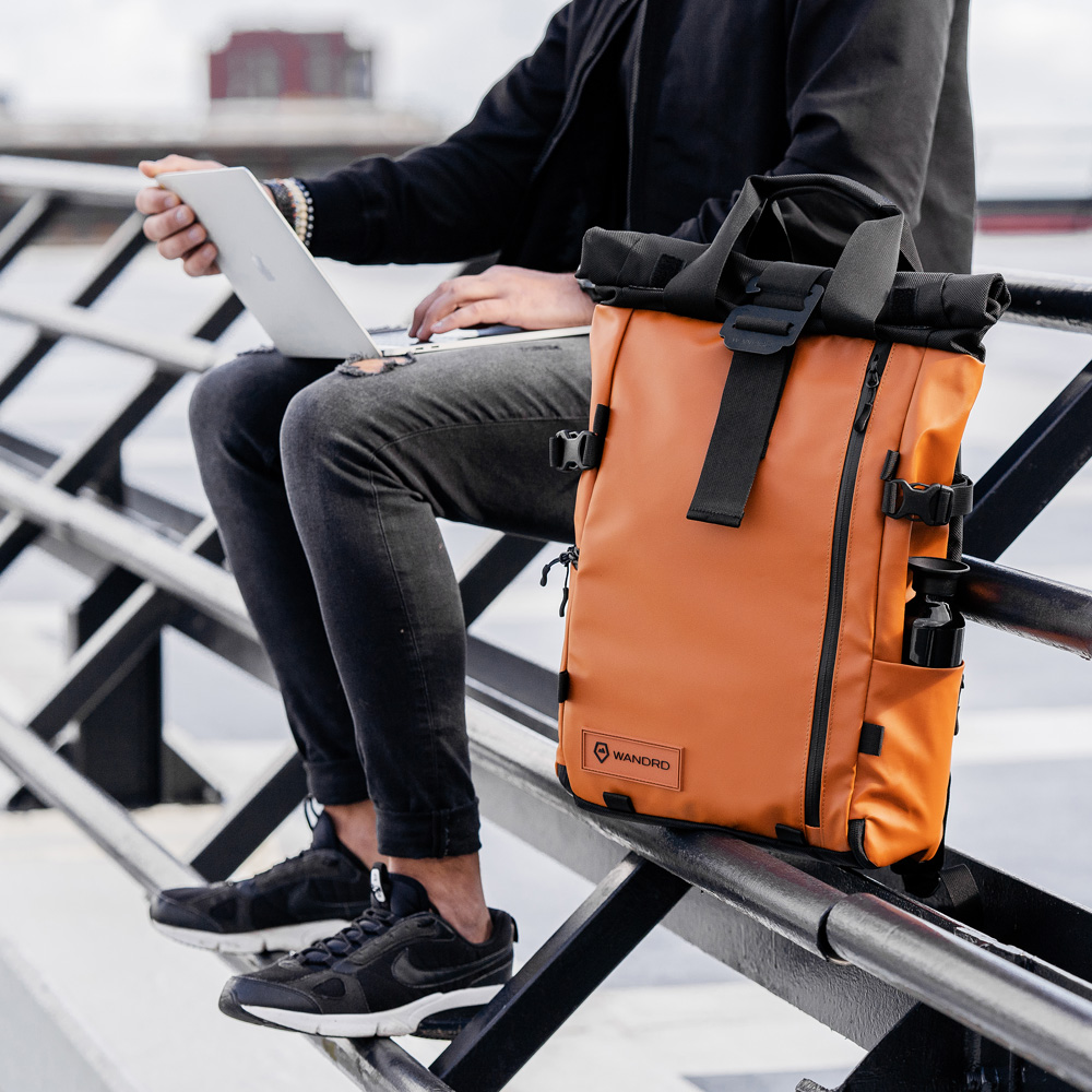 WANDRD PRVKE 31-Liter SedonaOrange Photo Bundle V3 | Orange | herausnehmbarer Camera Cube | Rolltop 0850041678337