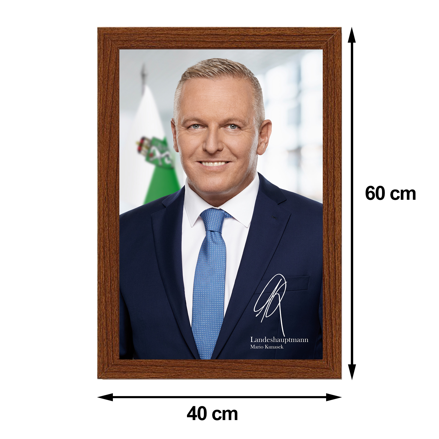 Portraitfoto 40x60cm LH Mario Kunasek in Bilderrahmen Holzblockleiste nuss Echtglas