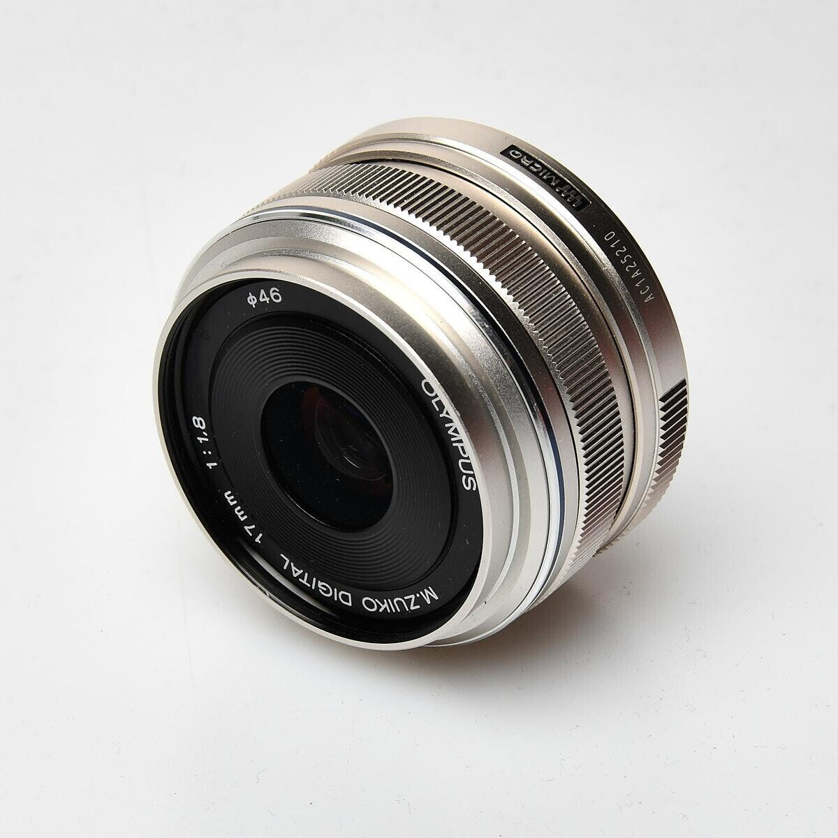 Olympus M.Zuiko 17mm/1,8 silber