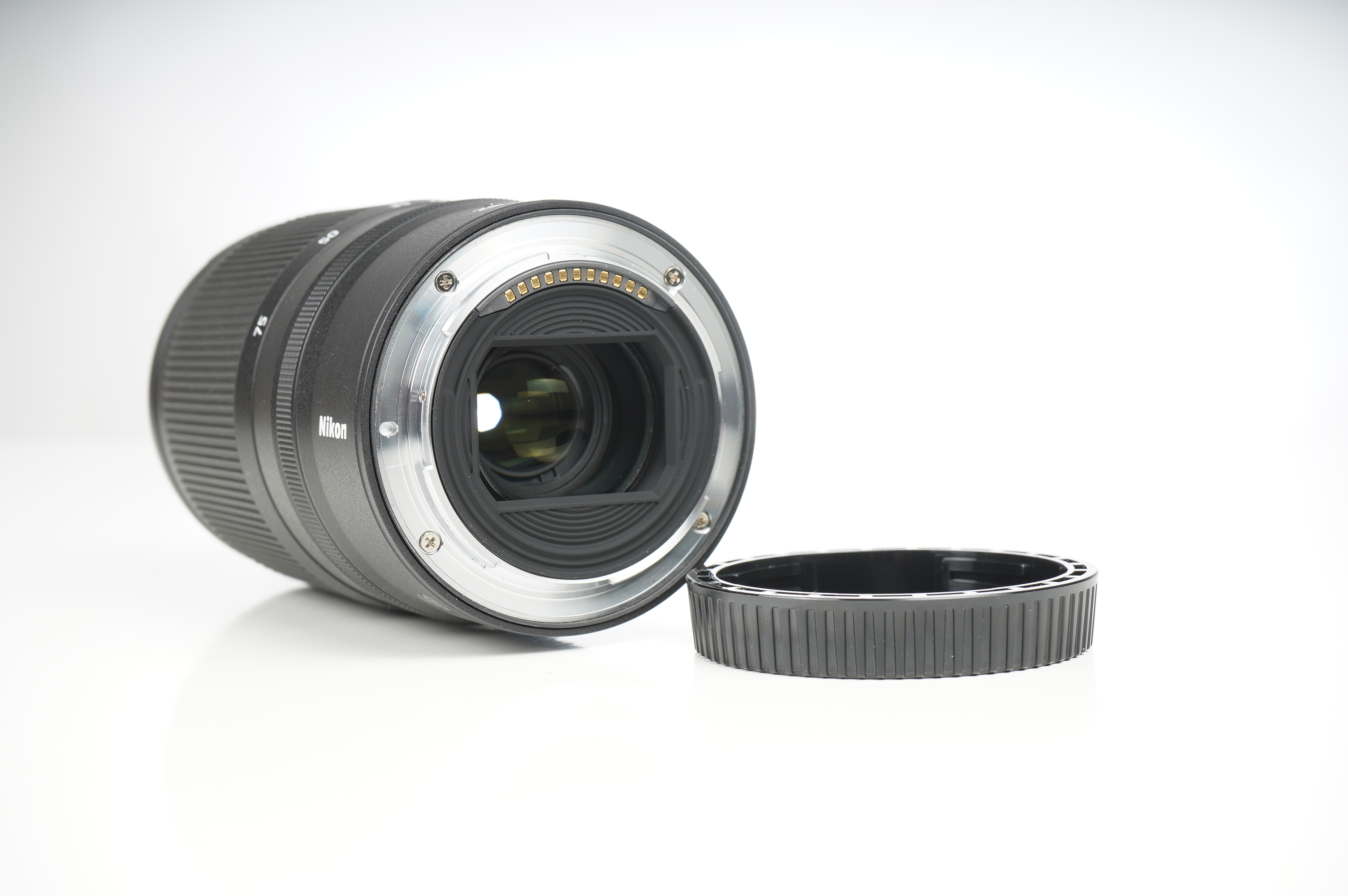 Gebraucht Nikon Z 28-75mm/2,8 | Ø67mm | neuwertig | inkl. Protector-Filter u HB-93a im Karton |
