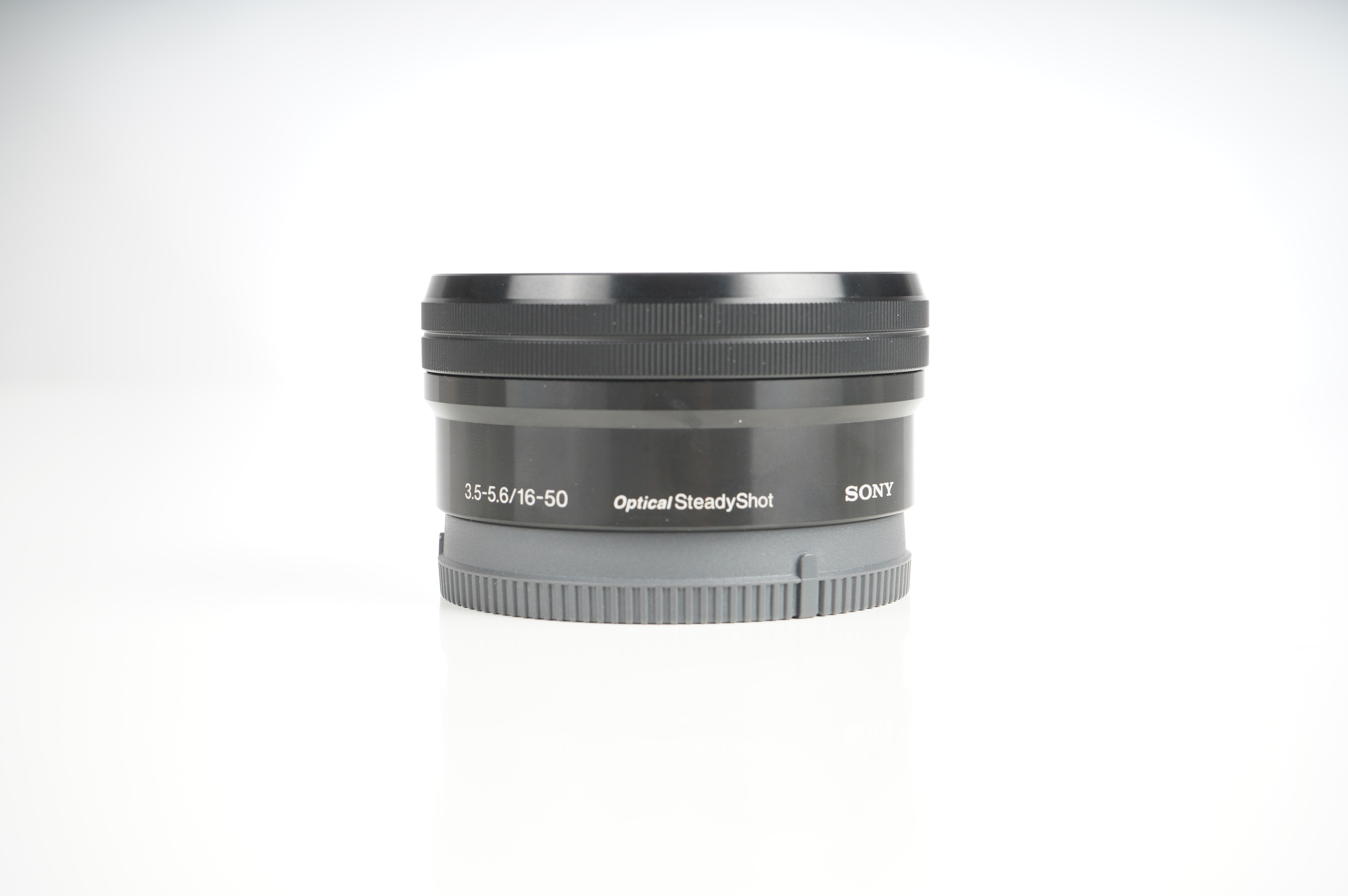 Gebraucht Sony E PZ 16-50mm / 3,5-5  | Gut erhalten - normale Gebrauchsspuren | inkl. Front- und Rückdeckel |