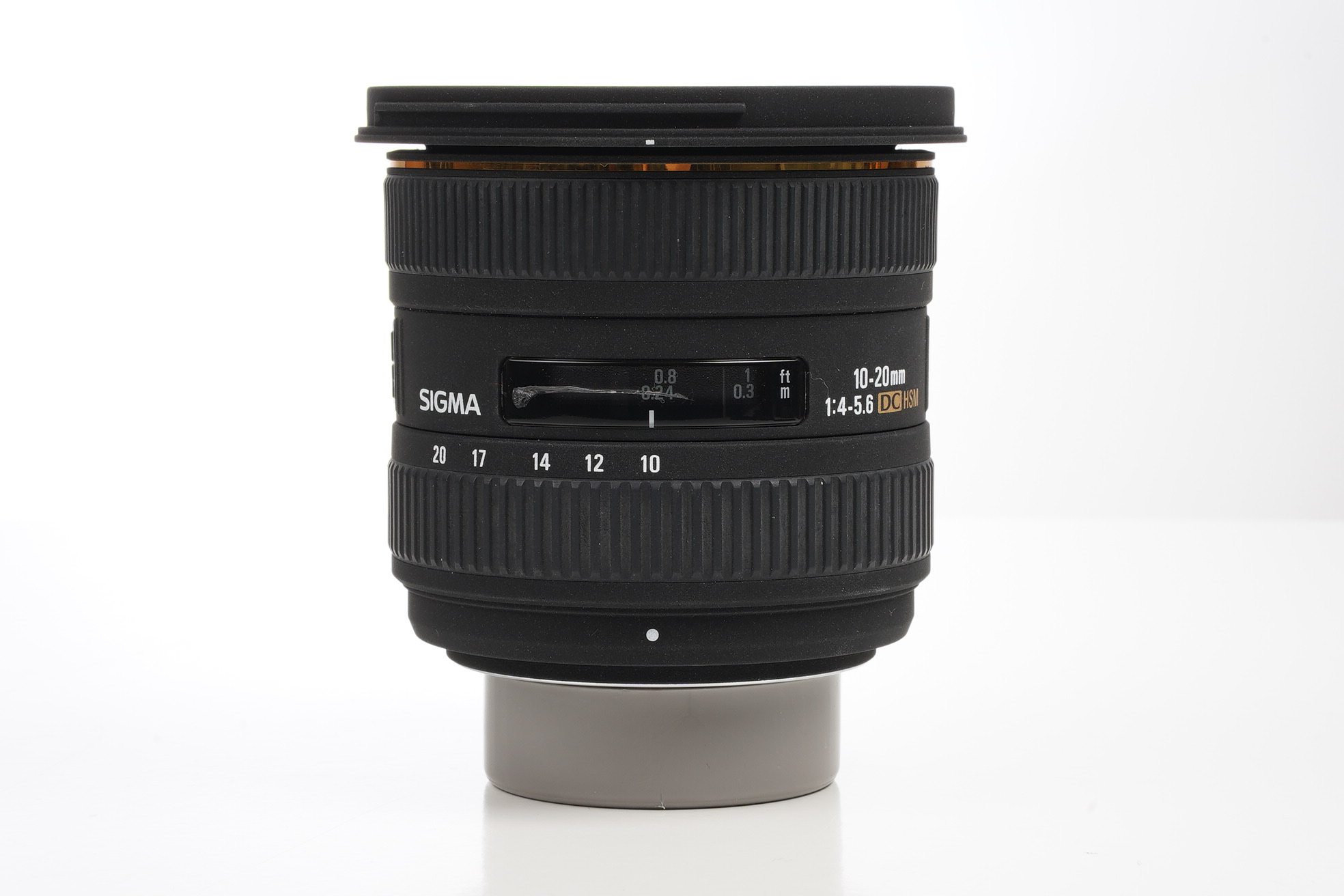 Gebraucht Sigma f. Nikon 10-20mm f4-5.6 DC HSM AF APS-C | Fenster für Meterskala ist gesprungen |